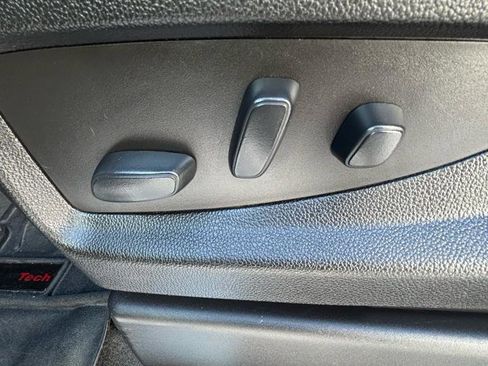 Used 2019 Chevrolet Suburban LT AWD/4WD image 12