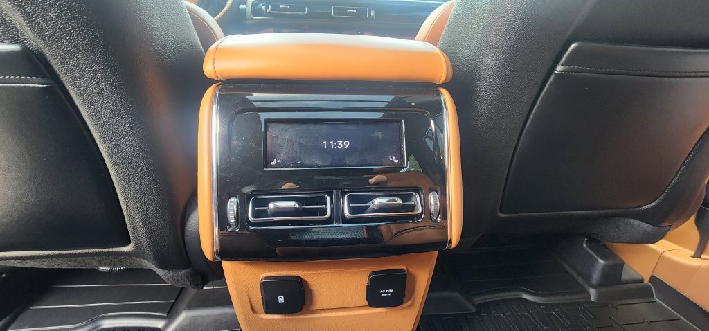 Used 2025 Lincoln Aviator Black Label w/ Jet Appearance Package AWD/4WD image 23