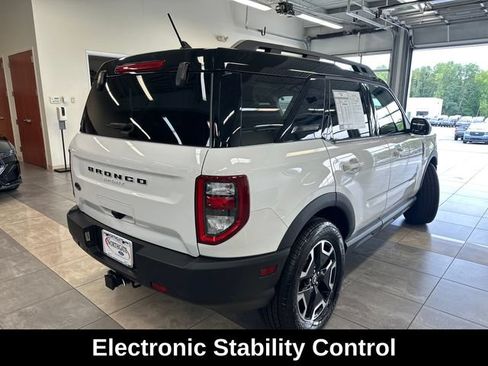 Used 2022 Ford Bronco Sport Outer Banks w/ Tech Package AWD/4WD image 12