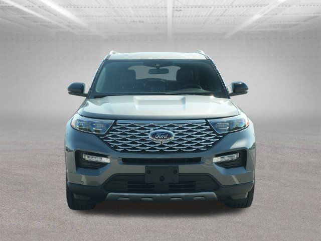 Used 2023 Ford Explorer Platinum w/ Technology Package AWD/4WD image 2