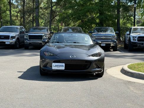 Used 2016 MAZDA MX-5 Miata Club image 2