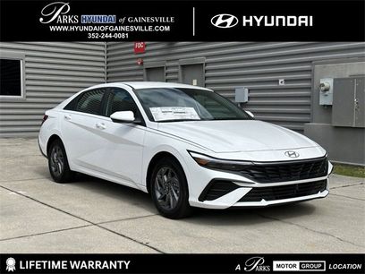New 2024 Hyundai Elantra Blue