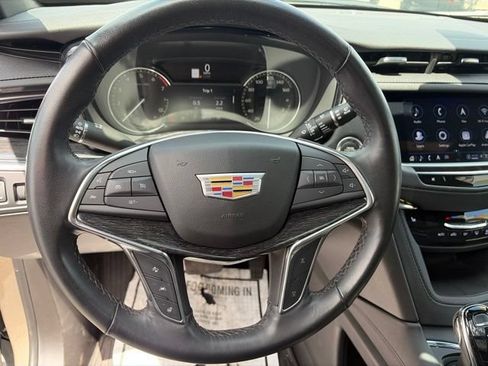 Used 2023 Cadillac XT5 Premium Luxury AWD/4WD image 10