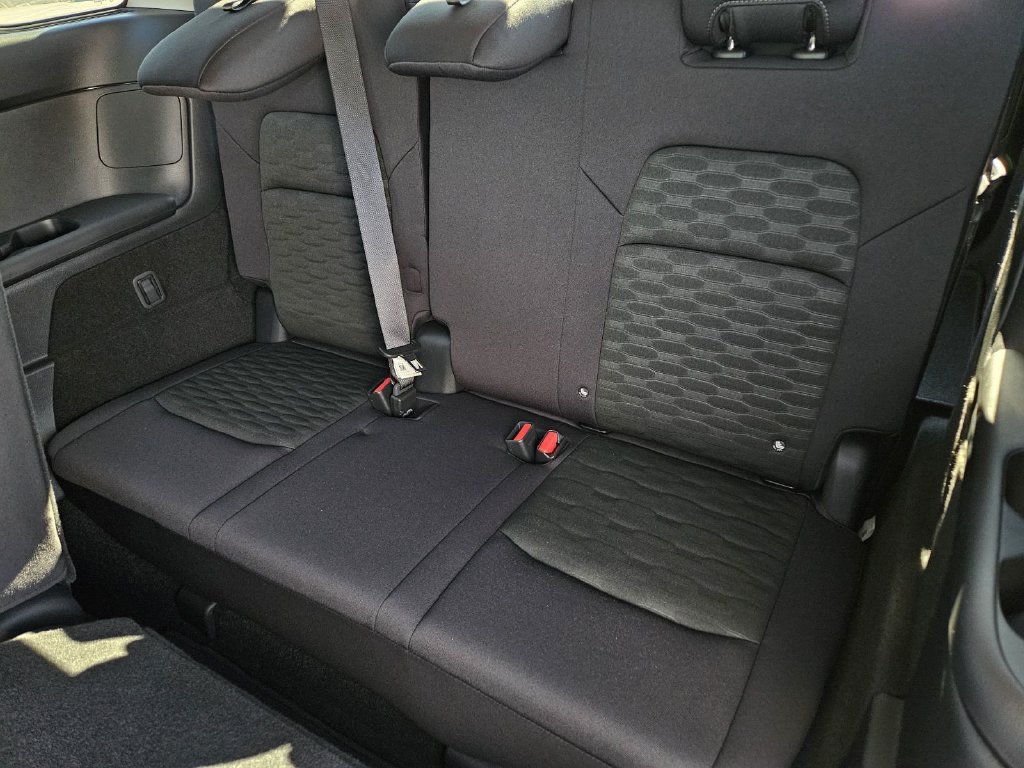 Certified 2026 Nissan Pathfinder SV FWD image 15
