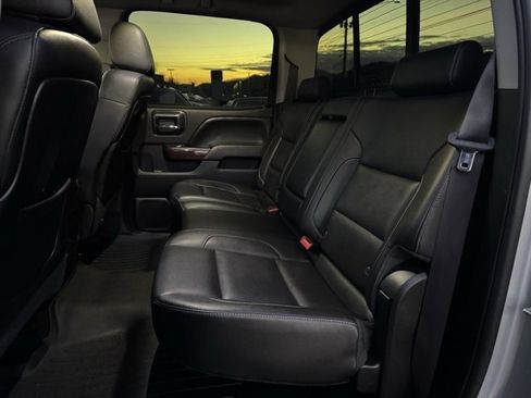 Used 2015 GMC Sierra 2500 SLT w/ Driver Alert Package image 12