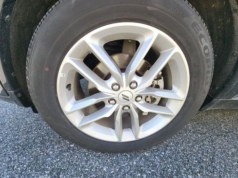 Used 2025 Dodge Durango GT AWD/4WD image 17