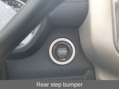 Used 2024 RAM 2500 Laramie image 10