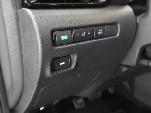 Used 2024 Nissan Sentra SV FWD image 39