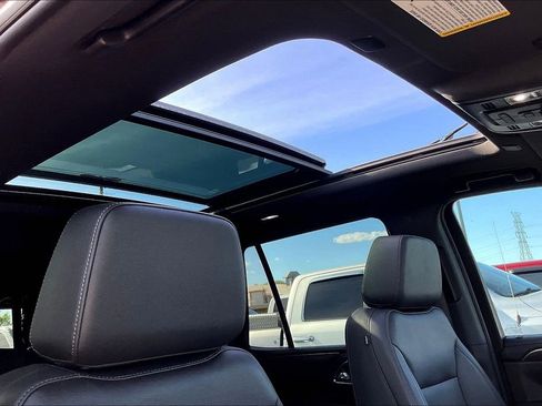 Used 2023 Chevrolet Tahoe Z71 image 30