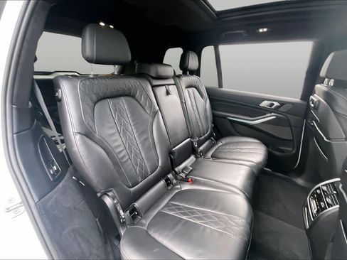Used 2020 BMW X7 M50i w/ Executive Package AWD/4WD image 19