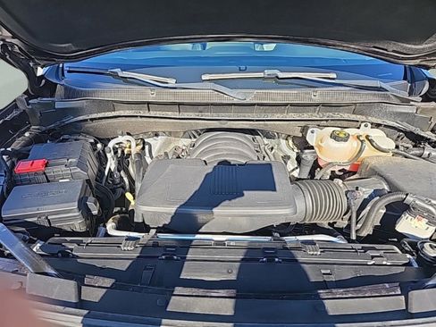 Used 2022 Chevrolet Tahoe Z71 w/ Luxury Package image 29