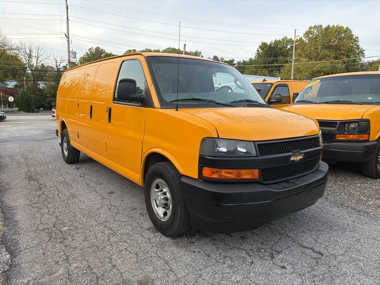 Used 2018 Chevrolet Express 2500 Extended w/ Driver Convenience Package RWD image 13