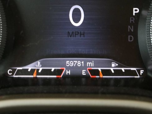 Used 2017 Jeep Cherokee Limited AWD/4WD image 12