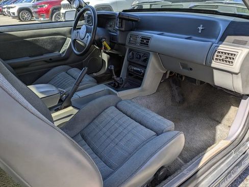 Used 1989 Ford Mustang GT RWD image 15