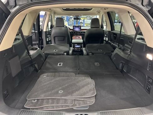 Used 2024 Lincoln Aviator Reserve w/ Equipment Group 201A AWD/4WD image 27