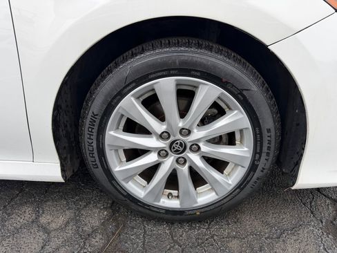 Used 2020 Toyota Camry LE image 12