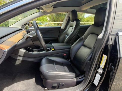 Used 2019 Tesla Model 3 Standard Range Plus RWD image 20