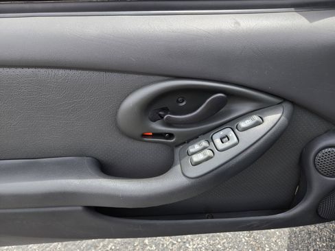 Used 1997 Pontiac Firebird Formula w/ Opt Pkg image 14