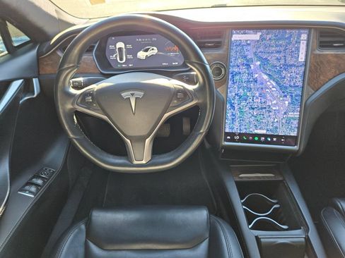 Used 2020 Tesla Model S AWD image 19