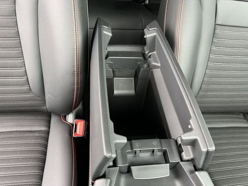 Used 2026 Nissan Rogue SV image 23