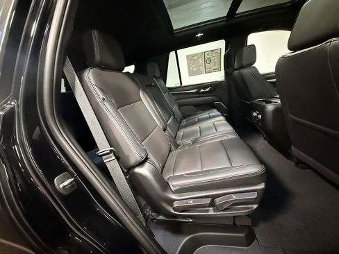 Used 2024 GMC Yukon Denali image 14