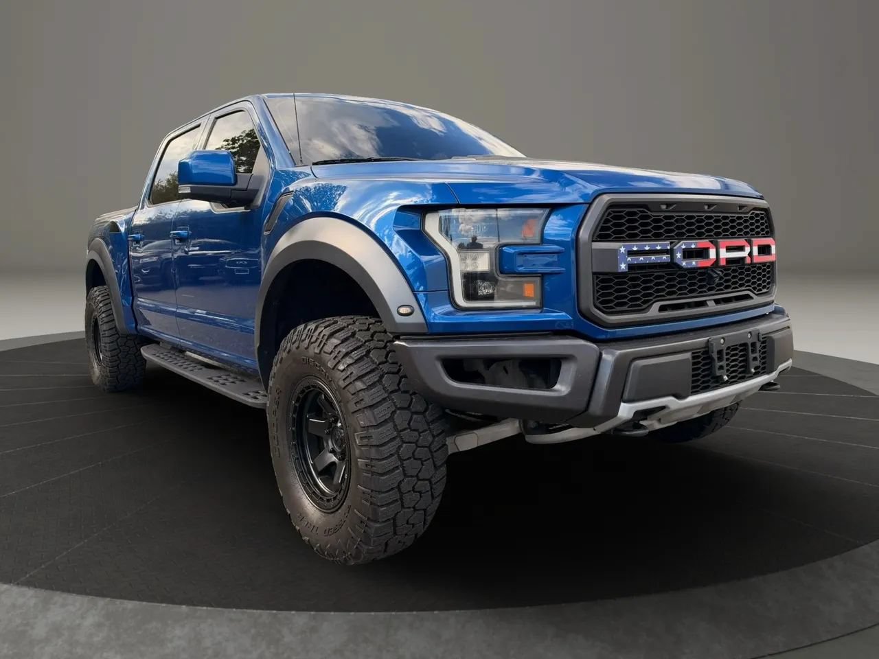 Used 2017 Ford F150 Raptor w/ Equipment Group 802A Luxury AWD/4WD image 7