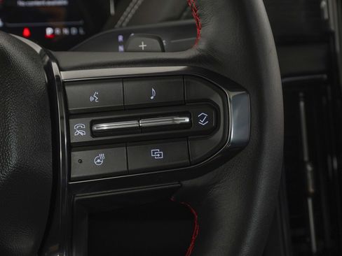 Used 2026 GMC Yukon XL AT4 Ultimate w/ LPO, Illumination Package AWD/4WD image 24