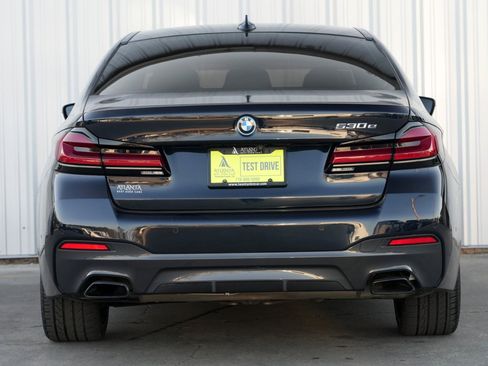 Used 2022 BMW 530e w/ Premium Package image 10
