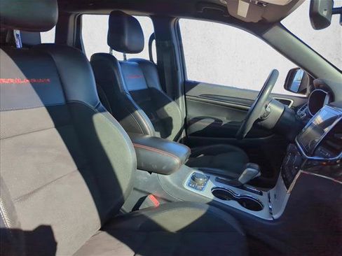 Used 2019 Jeep Grand Cherokee Trailhawk w/ Interior Metal Package image 23
