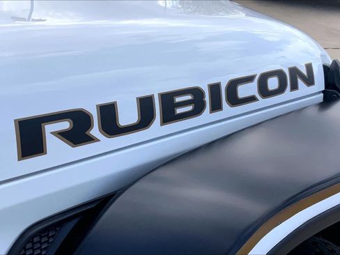 Used 2023 Jeep Wrangler Rubicon 392 image 10