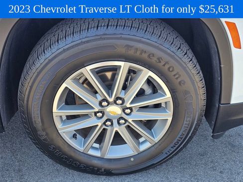 Used 2023 Chevrolet Traverse LT w/ LPO, Cargo Package AWD/4WD image 8
