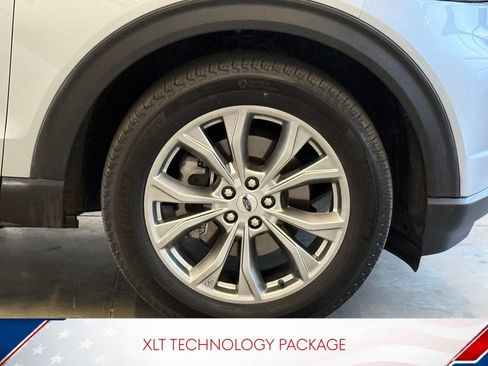 Used 2023 Ford Explorer XLT w/ Equipment Group 202A AWD/4WD image 3