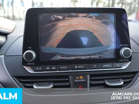 Used 2025 Nissan Altima 2.5 SR image 32