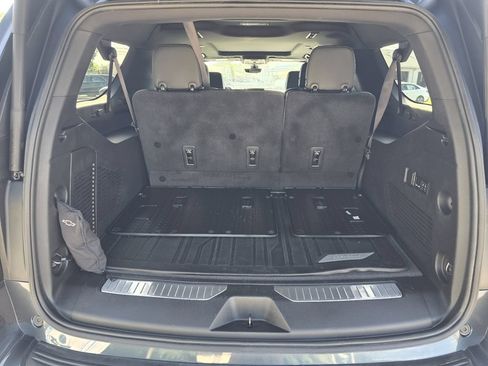 Used 2021 Chevrolet Suburban High Country w/ Premium Package AWD/4WD image 26