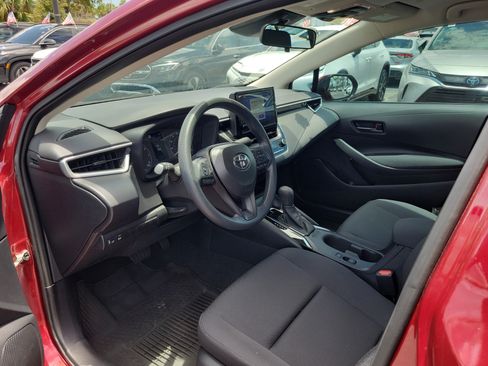 Used 2025 Toyota Corolla LE FWD image 19