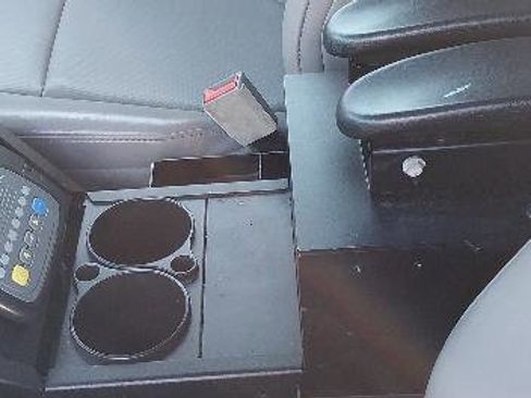 Used 2018 Ford F250 XL w/ Power Equipment Group image 11