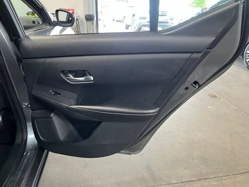 Used 2022 Nissan Sentra SV FWD image 15