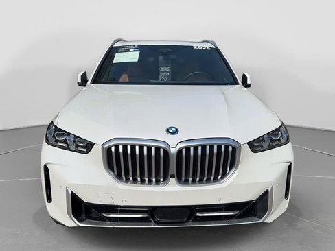 Certified 2025 BMW X5 xDrive50e AWD/4WD image 8