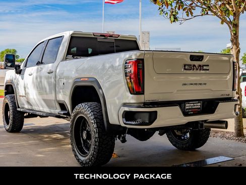 Used 2024 GMC Sierra 2500 AT4 w/ AT4 Premium Plus Package image 7