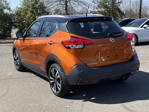 Used 2020 Nissan Kicks SV image 4