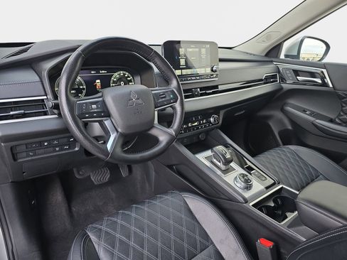 Used 2024 Mitsubishi Outlander SEL image 19