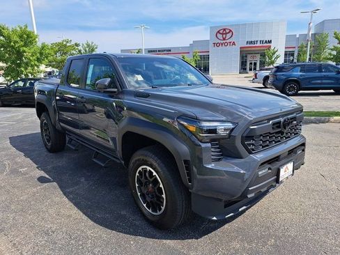 New 2026 Toyota Tacoma TRD Off-Road AWD/4WD image 4