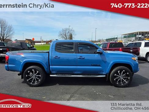 Used 2019 Toyota Tacoma TRD Sport image 27