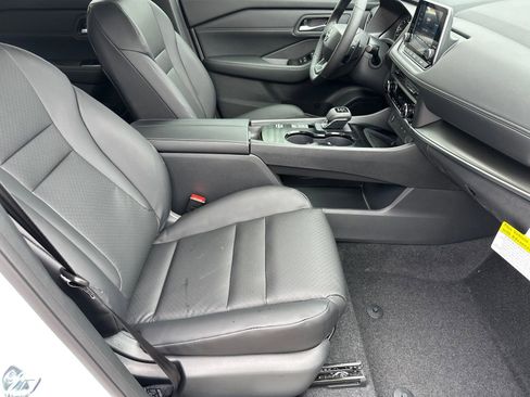 New 2026 Nissan Rogue SV FWD image 13