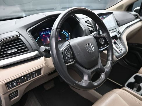 Used 2019 Honda Odyssey Touring image 12