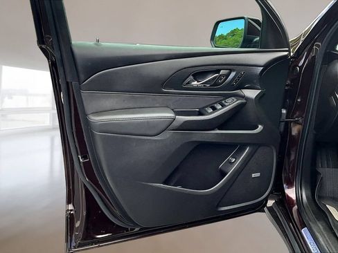 Used 2023 Chevrolet Traverse High Country w/ LPO, Floor Liner Package AWD/4WD image 17