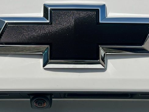 New 2026 Chevrolet Trax RS w/ Sunroof Package image 9