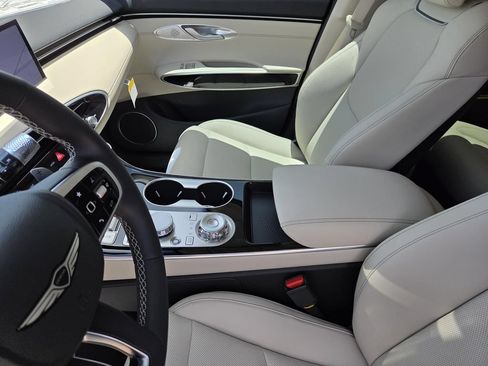 New 2026 Genesis GV70 2.5T AWD/4WD image 20