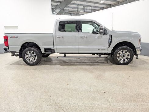 Used 2025 Ford F350 Lariat w/ Lariat Ultimate Package image 2