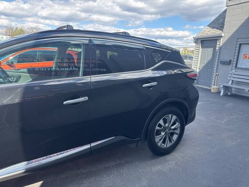 Used 2016 Nissan Murano SV w/ Premium Package AWD/4WD image 5